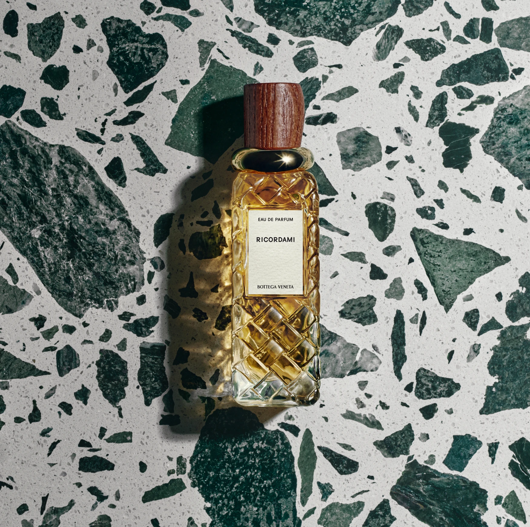 BOTTEGA VENETA Alta香水系列 |Bottega Veneta葆蝶家中国官方网站| BV官网 | Bottega Veneta