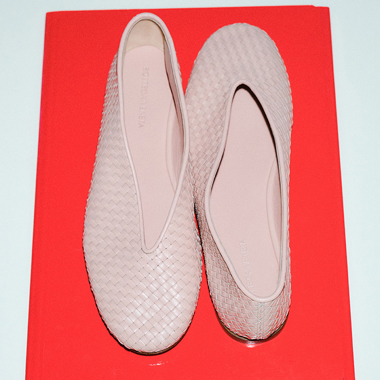 BOTTEGA VENETA 女士礼品甄选 |Bottega Veneta葆蝶家中国官方网站| BV官网 | Bottega Veneta